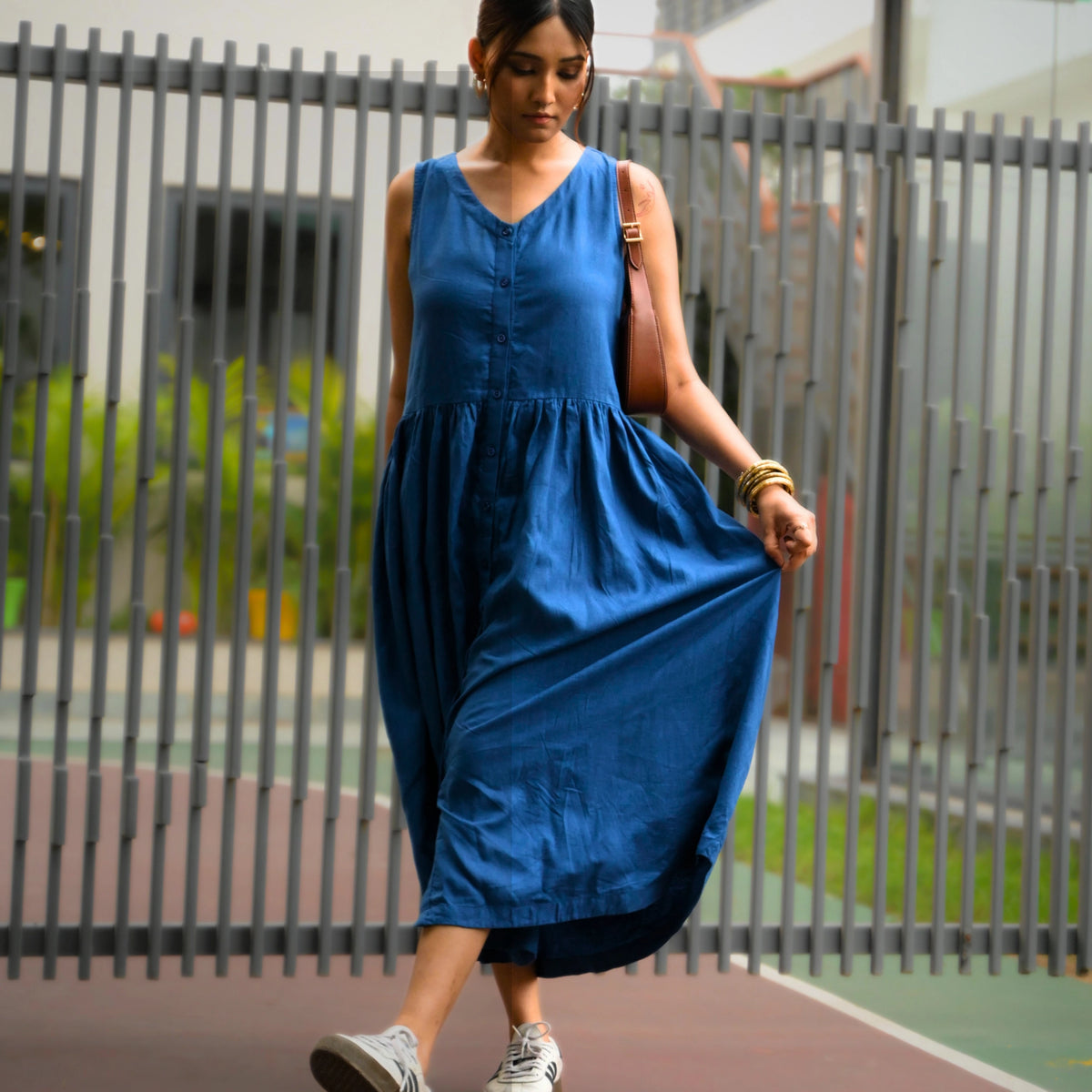 linen fall dress Indigo hook-and-eye A key design element Unique Prom Famous Prom color:Dark Chocolate